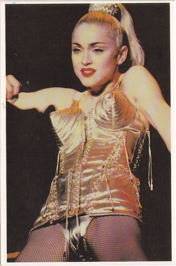 Madonna Silver Basque X334